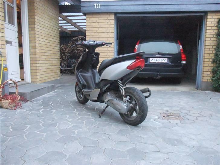 Yamaha jog r  (Solgt) billede 9