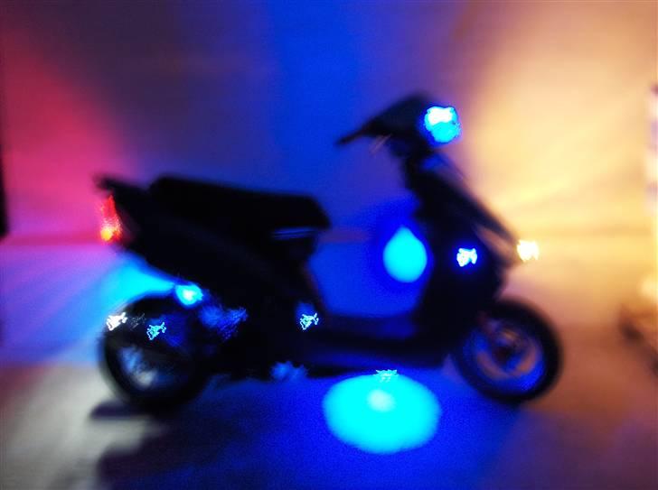 Giantco Sprint (Zongshen) Solgt - Kameraet ka ikk lige finde ud af det med sådan noget lys :-) billede 7