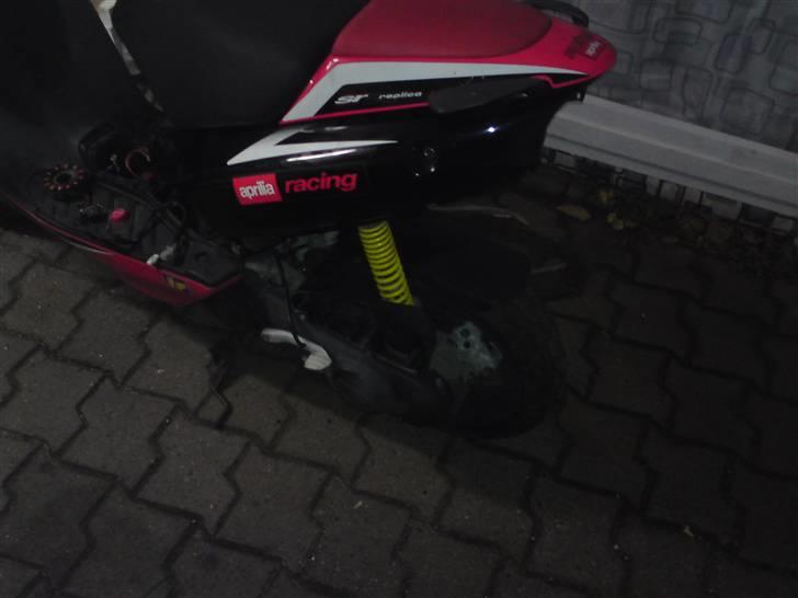 Aprilia sr 2000 byttet til dele billede 3