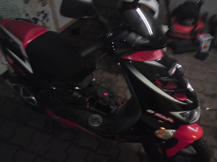 Aprilia sr 2000 byttet til dele billede 6