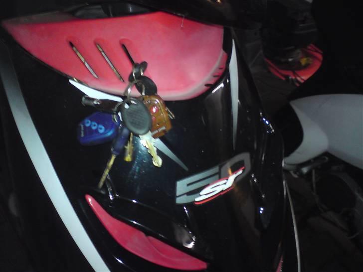 Aprilia sr 2000 byttet til dele billede 8