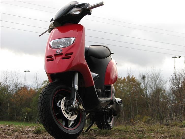Gilera Storm SOLGT billede 2