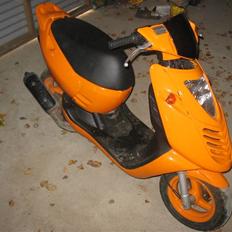 Aprilia sonic solgt