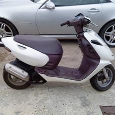 Aprilia Sonic (Solgt)