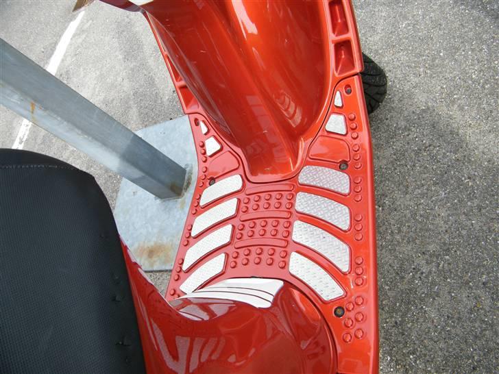 Gilera Stalker (Projekt igang) - Laser skårede dørkplader specialfremstillet af skiltegården billede 12