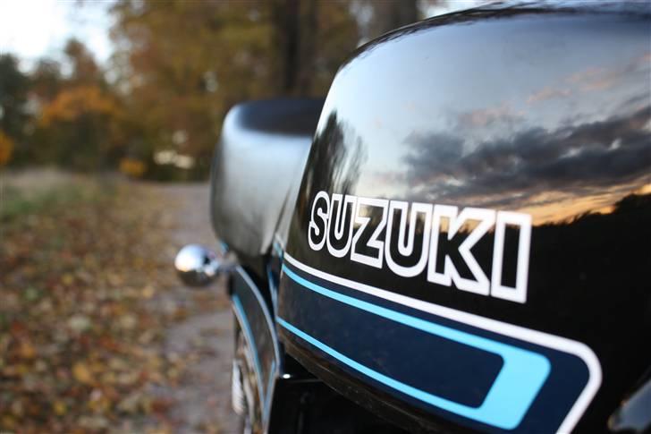 Suzuki DM 50 Samurai - Se hvor den skinner :D billede 3