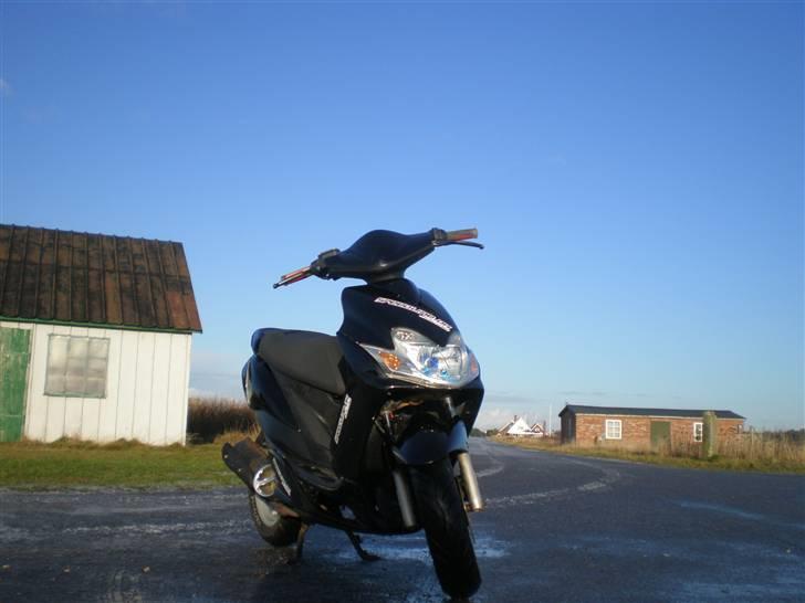 Yamaha jog r byttet til rmx:D billede 1