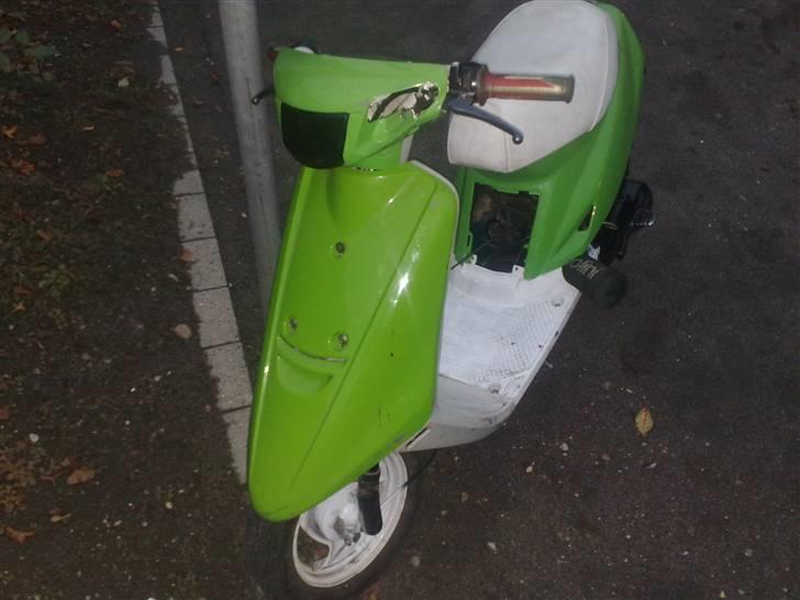 Yamaha jog FS. TAGET AF POLITIET billede 1