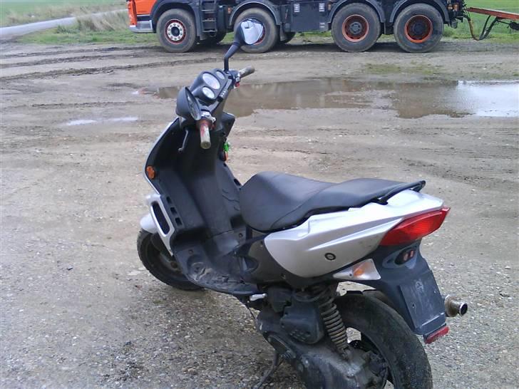 Peugeot Speedfight lc  SOLGT - der jeg kom hjem billede 5
