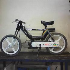 Vespa ATHENA - Solgt-