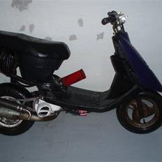 Yamaha Jog fs (smuttet)
