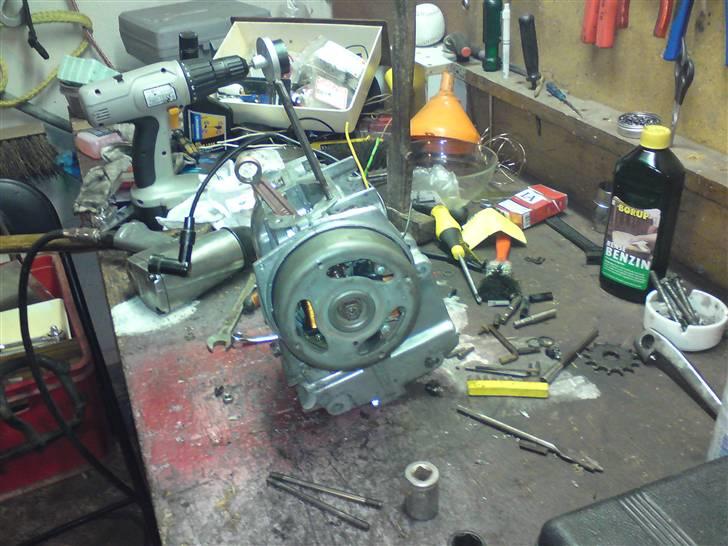 Puch maxi kL E50 - Under renoveringen billede 10