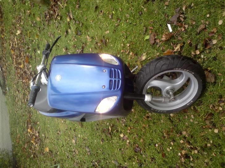 Piaggio zip EVO1! Første scooter<3  - skjolde på igen:D billede 3