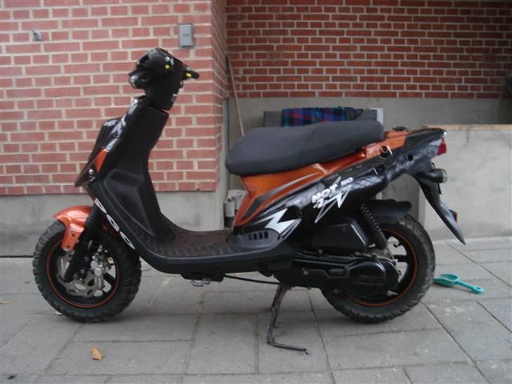 PGO Hot 50 - SOLGT - Gammelt billede fra dengang jeg købte den billede 1