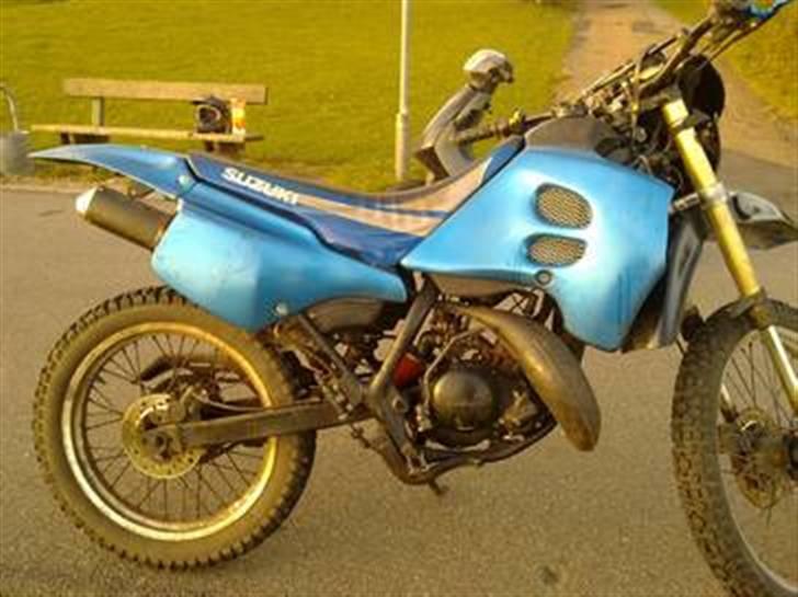 Suzuki rmx  byttet billede 3