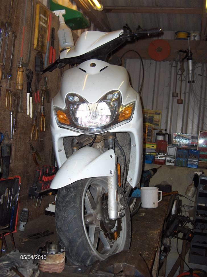 Yamaha jog r solgt billede 2