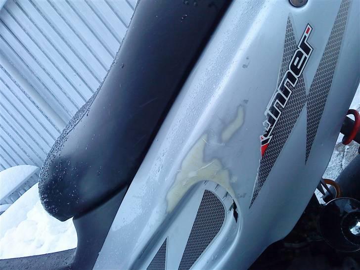Gilera Runner SP 50 DD "SOLGT" - Som den står nu, 18/12/09 Har forsøgt så vidt som mulig at tage billeder af alt kosmetisk (ridserne på skjoldene) grundet salget. billede 11