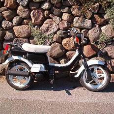 Suzuki FZ50 - SOLGT !