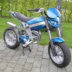 Suzuki Street Magic - Solgt