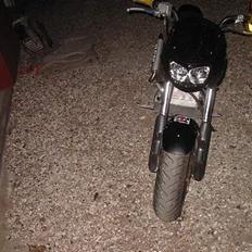 Suzuki solgt til sonic-gejler