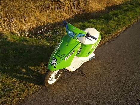 Yamaha Jog FS Kawa - Solgt - Ja der er lavet mange kopier af denne jog, men det var den første med disse farver(grøn hvid blå) og hebo stickers siddende sådan ! ! billede 1