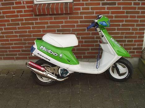Yamaha Jog FS Kawa - Solgt - og jo den har støttefod.. kan bare bedst lide den vinkel billede 8