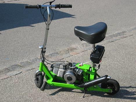 MiniBike                 Løbehjul  - der er dyret så ! :P billede 1