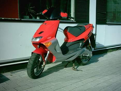 Aprilia Sr 50 www billede 1