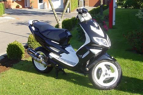 Peugeot Speedfight 2 AC SOLGT! - Uhhh, det ser godt ud.... Hehe billede 2