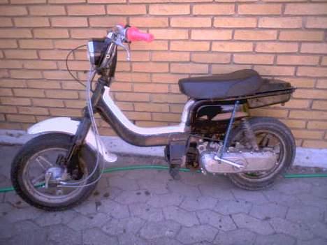 Suzuki Fz50 - "PinkPower" billede 2