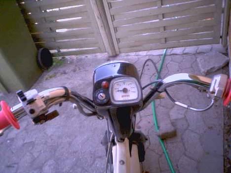 Suzuki Fz50 - "PinkPower" billede 5