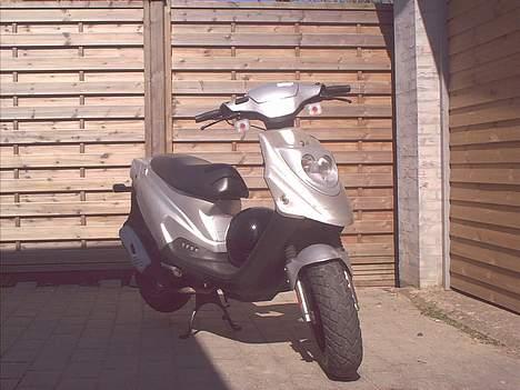 PGO Hot 50 - Gode forlygter : D billede 4