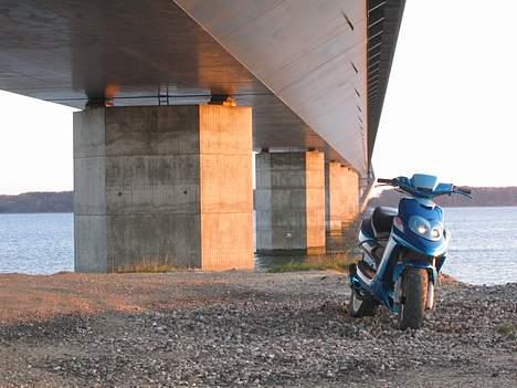 Yamaha Bws NG -The  Blue Devil-  - Så ser vi symetri igen!   Foto: Thomas Striegler. billede 14