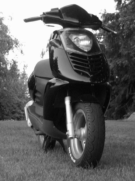 Aprilia Sonic Ac -SOLGT- - Sort/Hvid billede 1