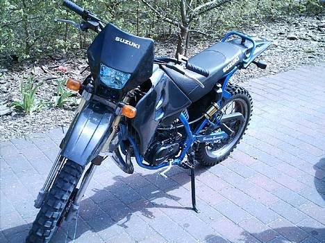 Suzuki SMX:SOLGT billede 1