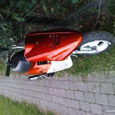 Yamaha jog-BYTTET TIL CROSSER