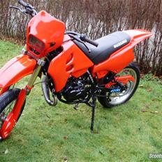 Suzuki SMX Solgt,