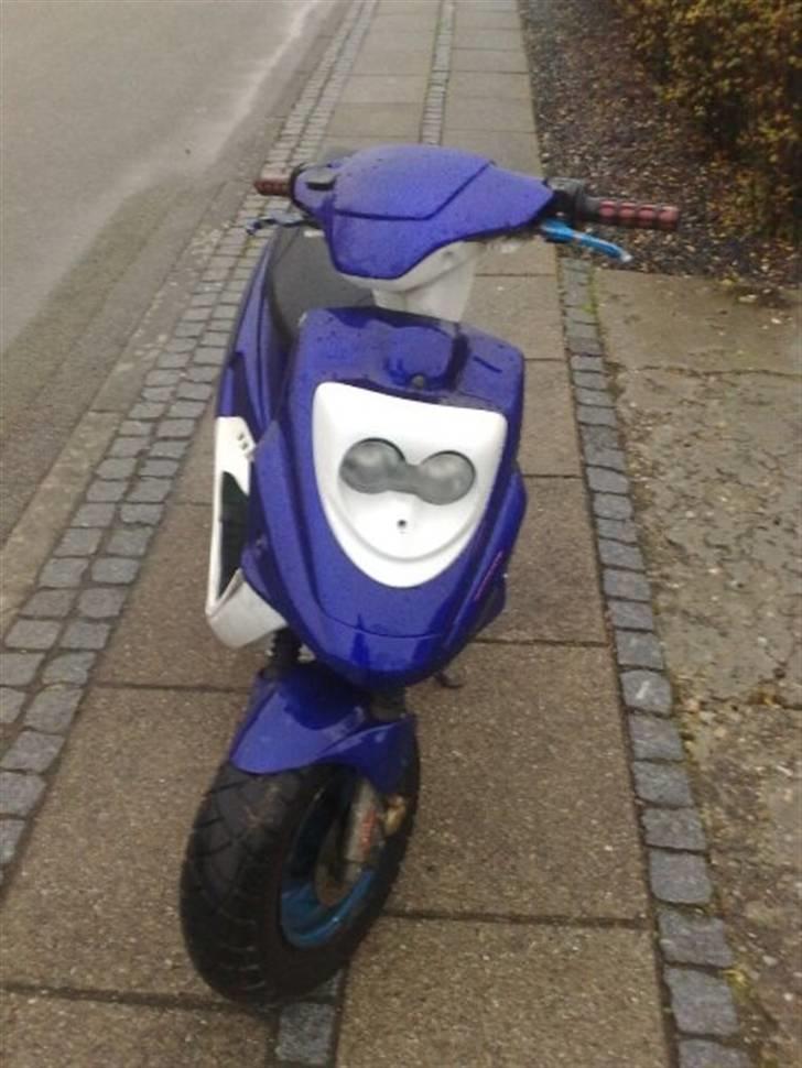 PGO hot 50 SOLGT billede 2