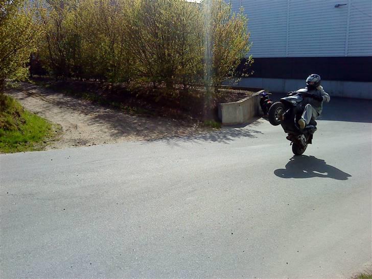 Gilera stalker smadret billede 1