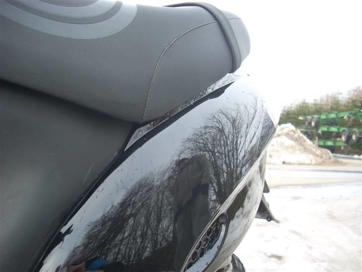 Gilera stalker smadret - nye blank sorte skjolde :) og klare lygtglas over det hele :) billede 7