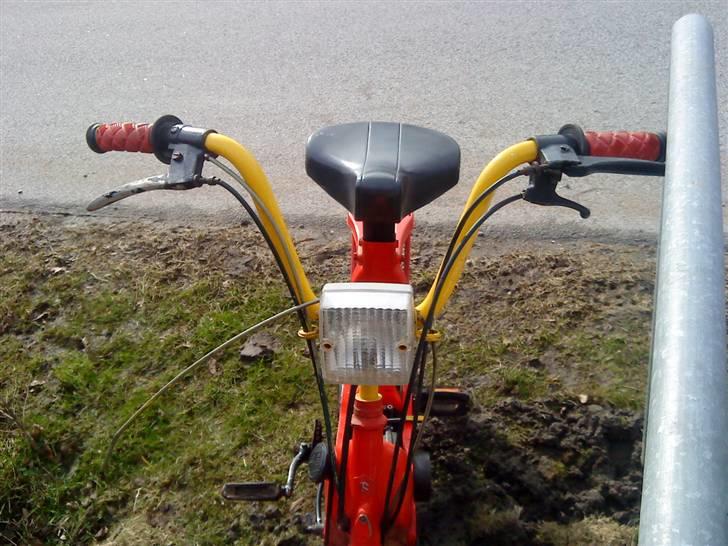 Vespa ciao // SOLGT//  - Gul styr :D billede 3