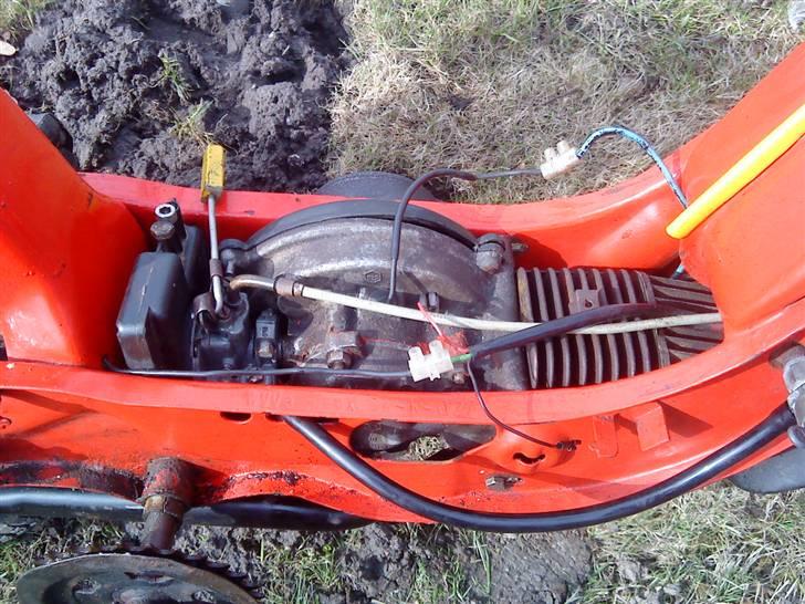 Vespa ciao // SOLGT//  - god motor  billede 4