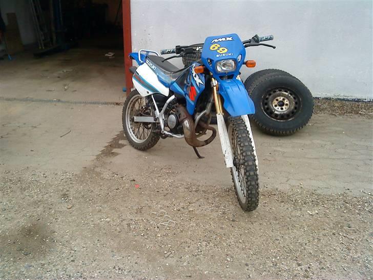 Suzuki Rmx LC DD FISSE MAGNET - NYT! billede 1