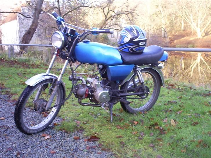 Suzuki samurai 4 takt 50cc - færdig med at makke.. (tror jeg.. :b ) billede 20