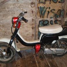 Suzuki FZ50 Solgt til pede