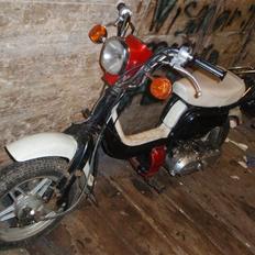 Suzuki FZ50 Solgt til pede