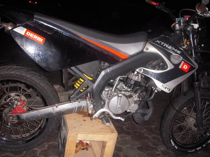 Derbi senda x-treme SOLGT! - i skal ikk tage jer af den er beskidt, bedre billeder bliver taget :)!  billede 6