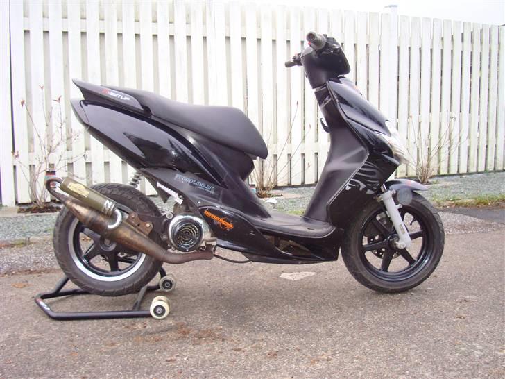 Yamaha Jog r Quattro billede 1