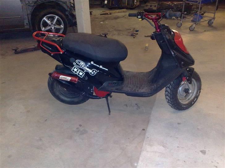 PGO Hot 50 <(SOLGT)> billede 1