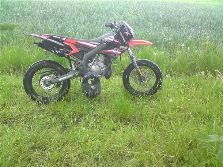 Derbi Senda Xtreme SM LC-ÐÐ SOLGT - lækre blanke skjolde. Du kan uden problemer spejle dig i dem. :D billede 17